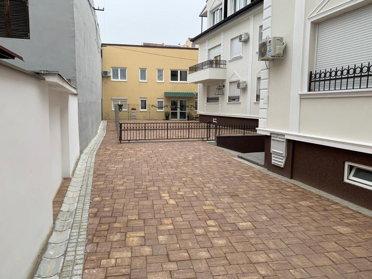 A6 Apartment Novi Sad Buitenkant foto